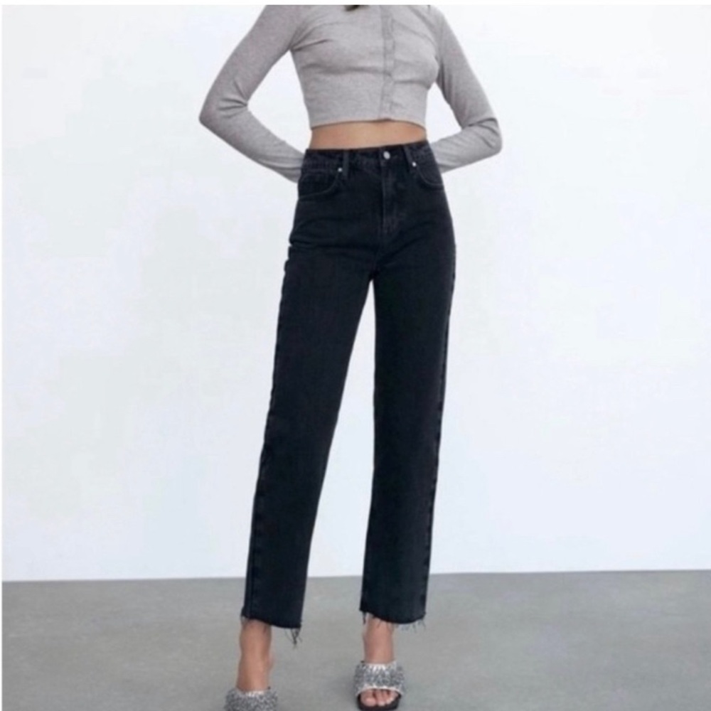 Zara Cropped Black Jeans